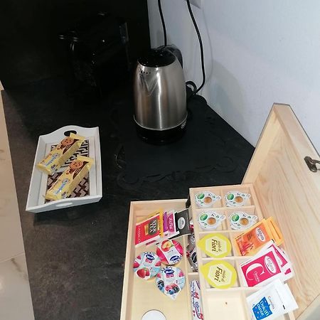 Fiumicino Aeroporto Casa Vacanze Orchidea Ngoại thất bức ảnh