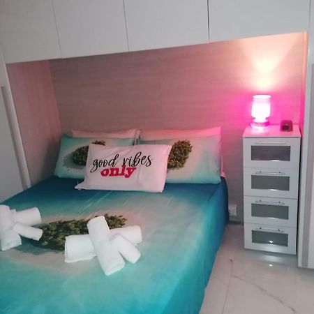 Fiumicino Aeroporto Casa Vacanze Orchidea Ngoại thất bức ảnh