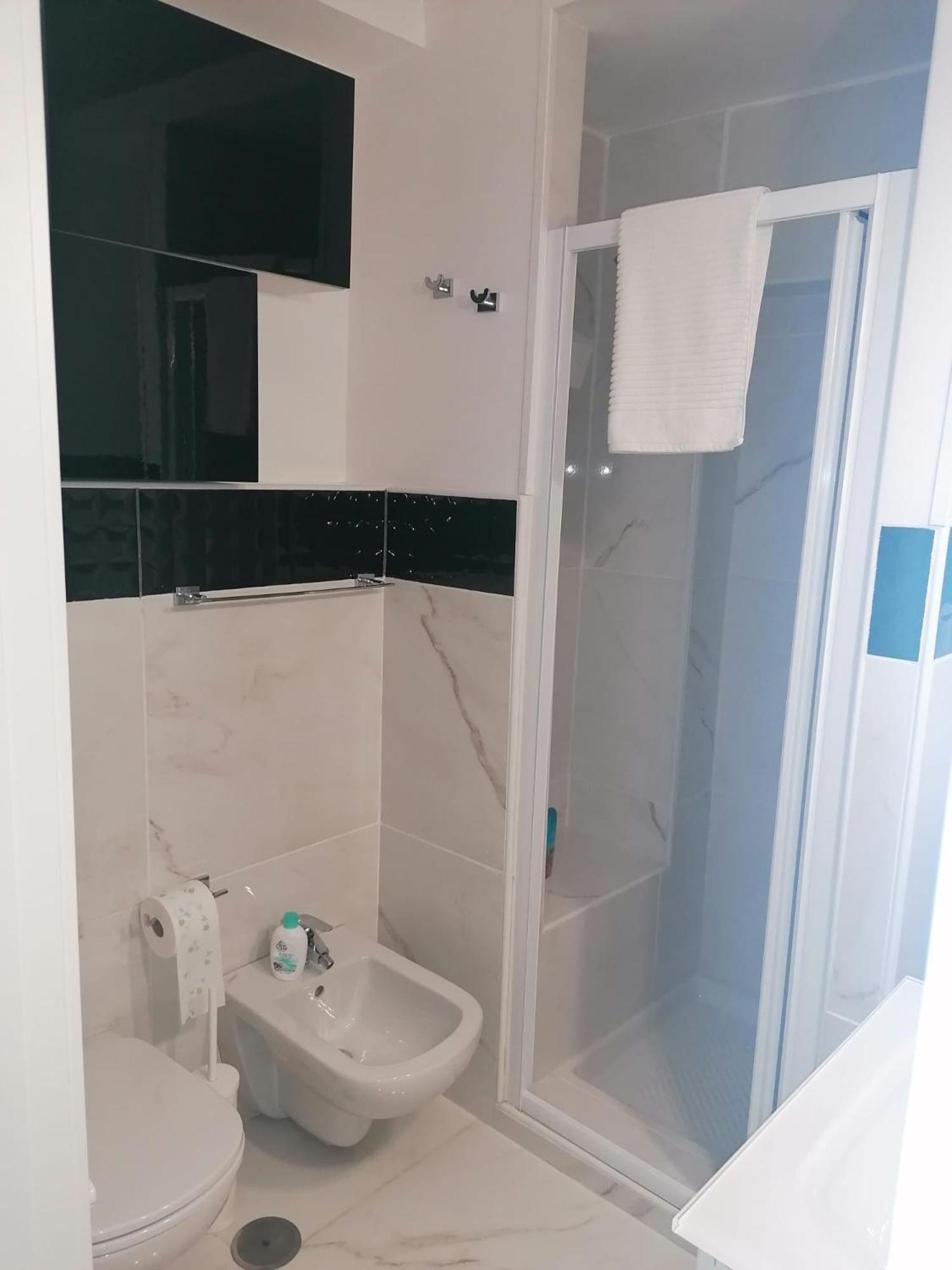 Fiumicino Aeroporto Casa Vacanze Orchidea Ngoại thất bức ảnh